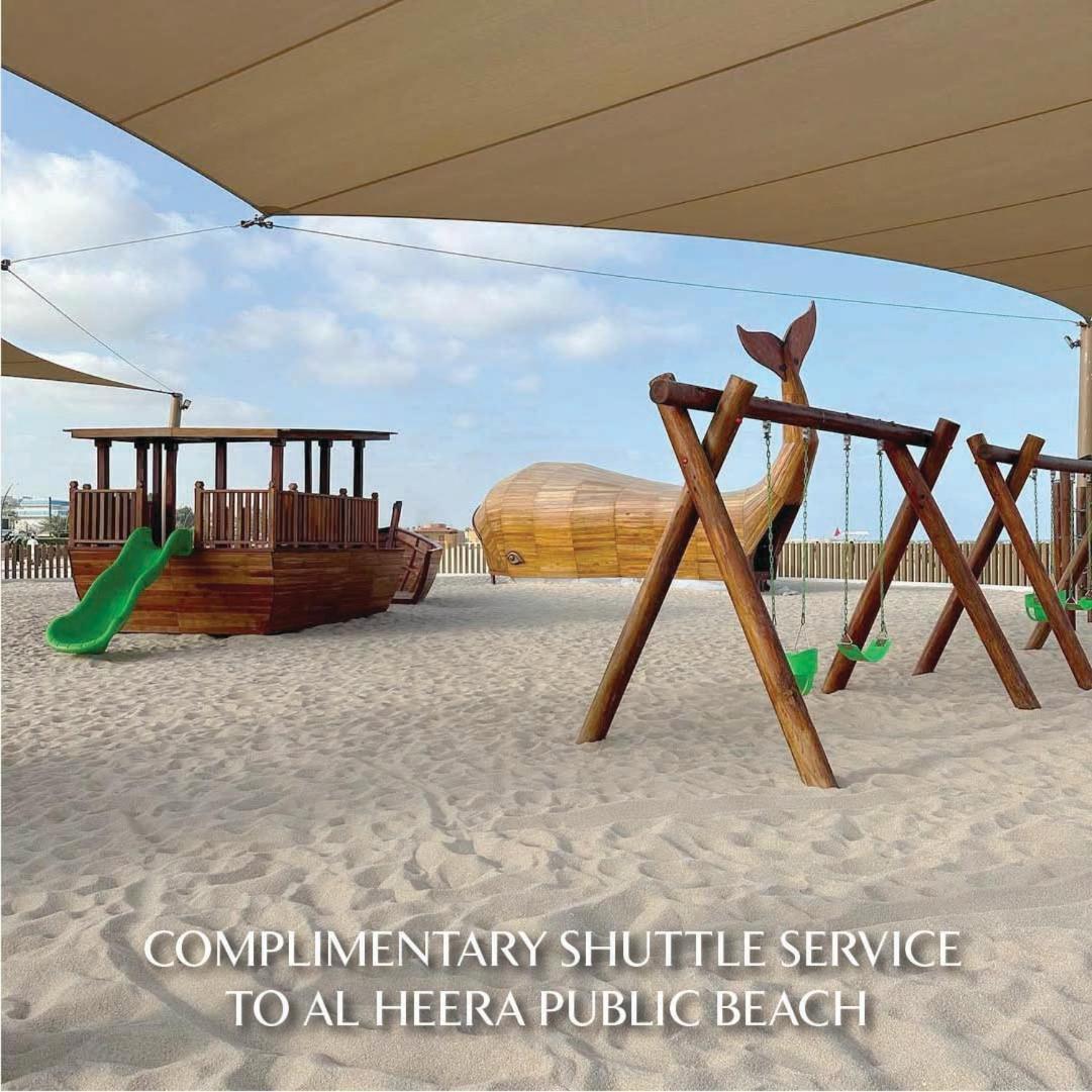 더 체디 알 바이트 샤르자 외부 사진 The beach at the resort